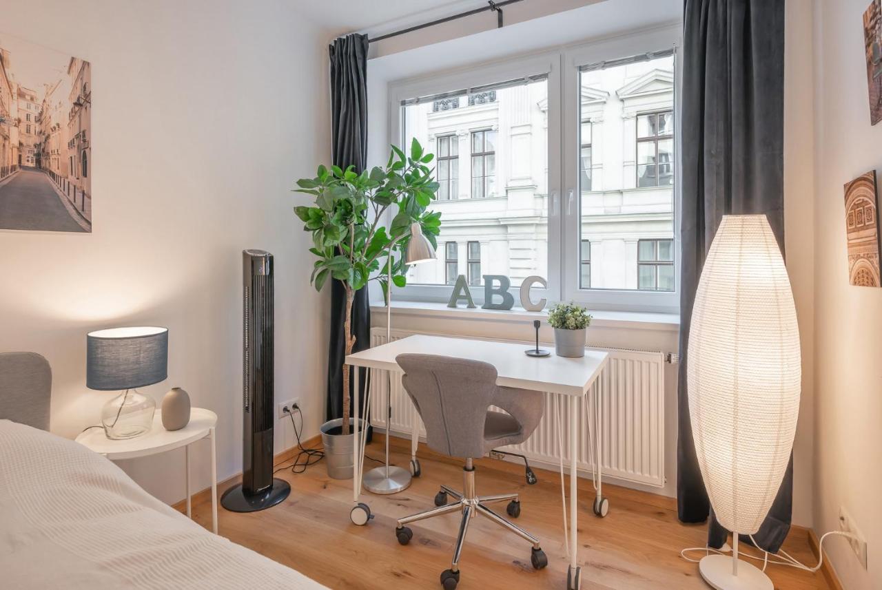 Modern City Center Apartment Viena Exterior foto